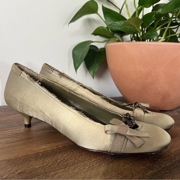 Pedro Garcia Satin & Swarovsky Crystals Heels - Picture 6 of 15